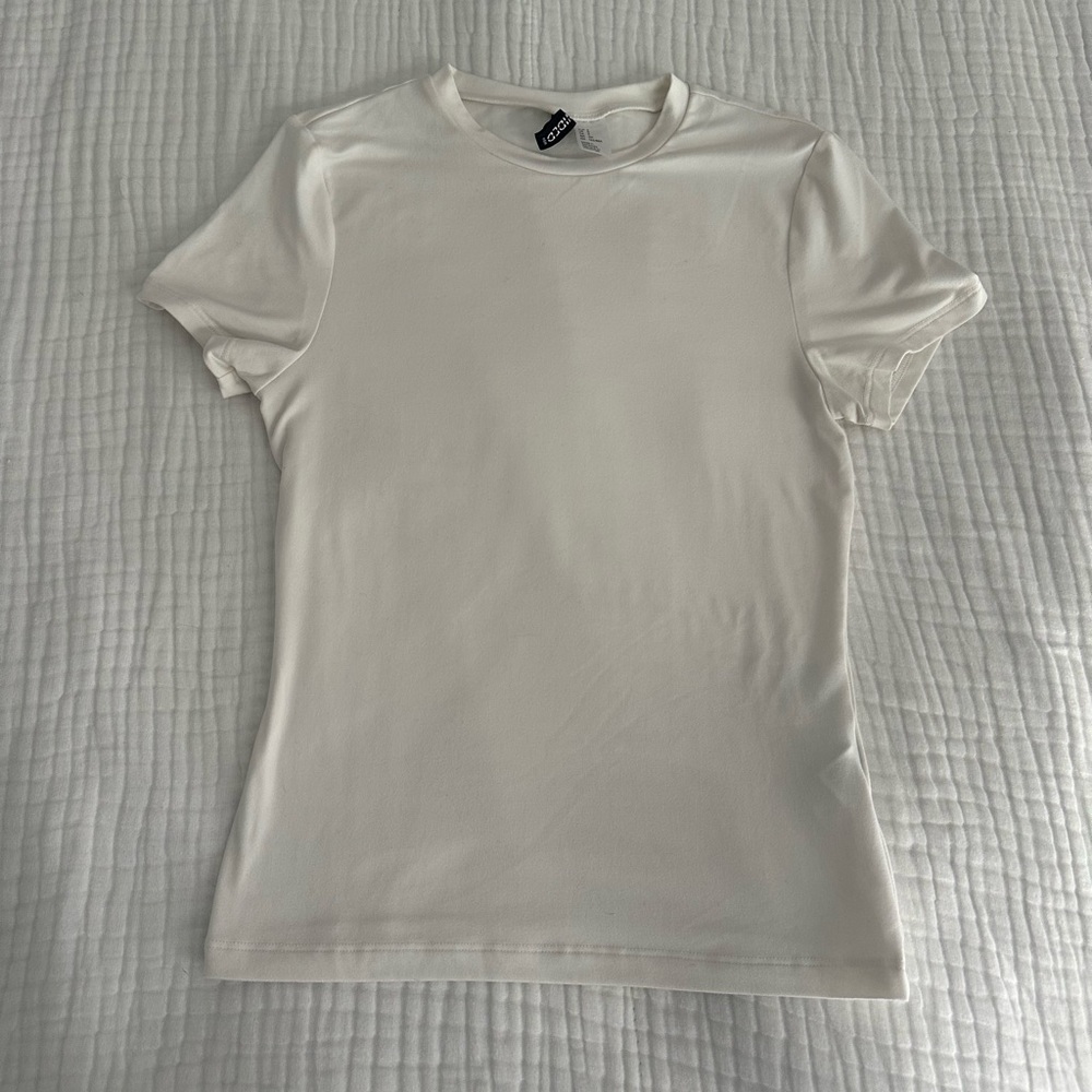 H&M White Short Sleeve Tee